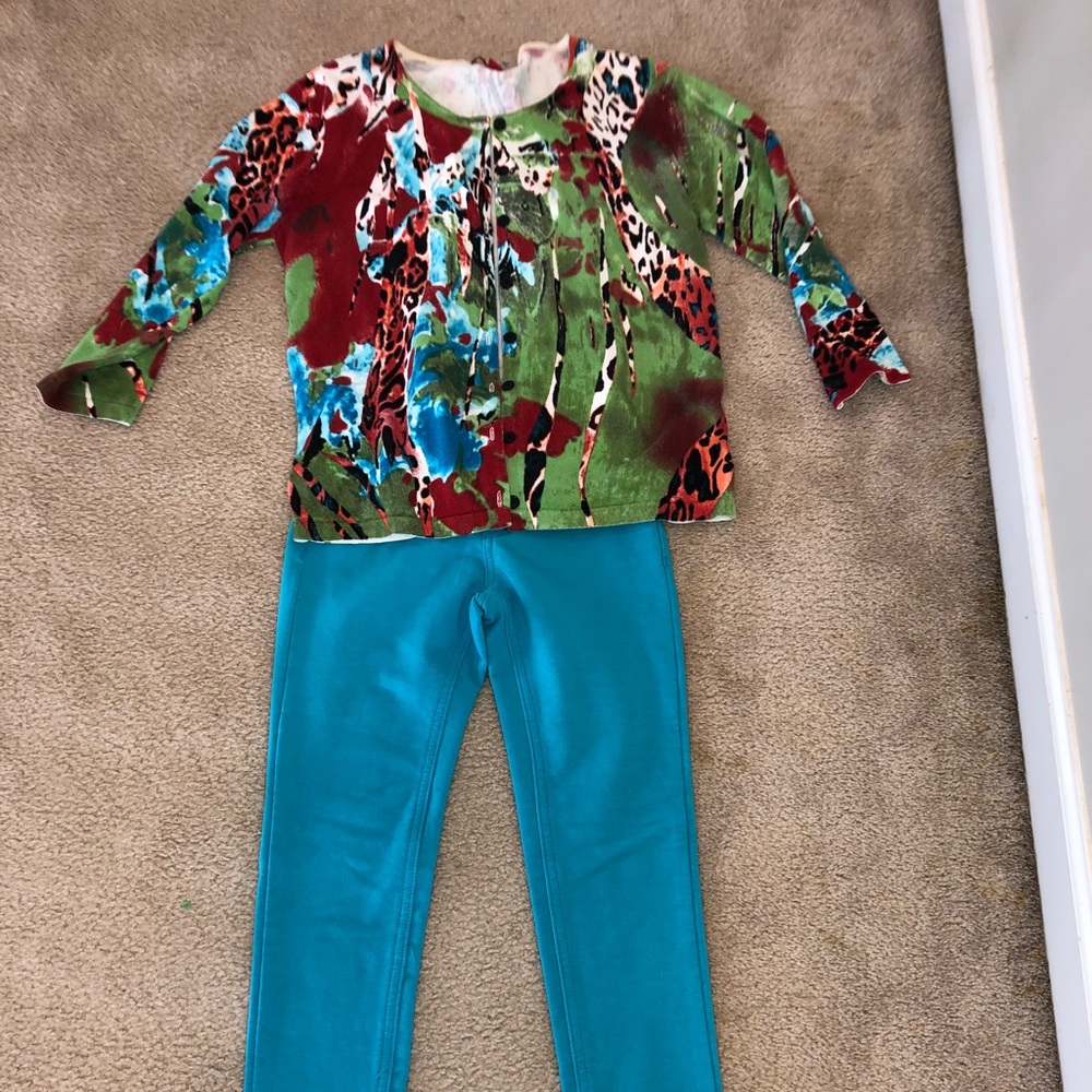 Medium top and small pants